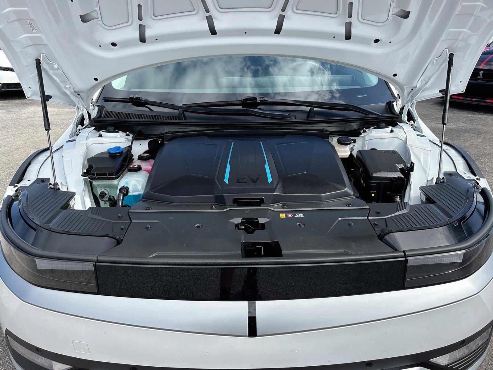 2024 Hyundai IONIQ 5 SEL
