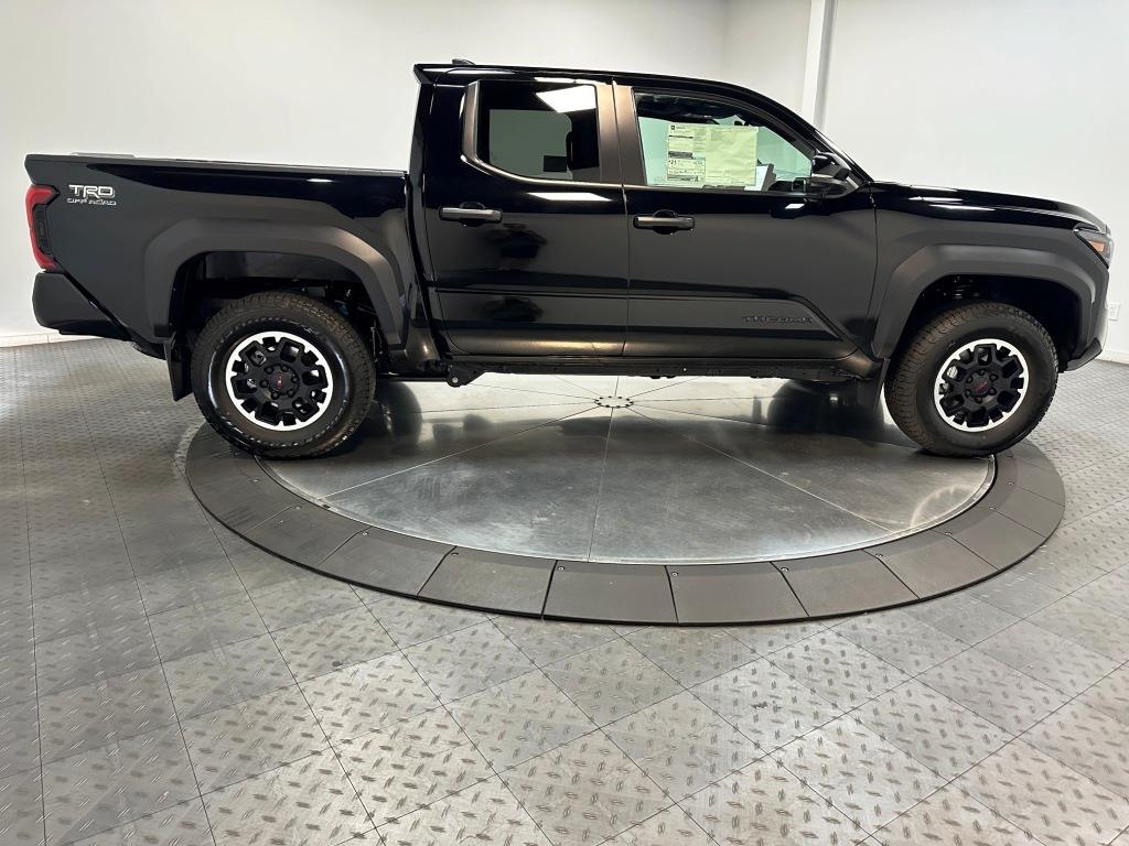 2024 Toyota Tacoma 4WD TRD Off Road 9