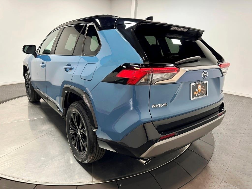 2024 Toyota RAV4 Hybrid XSE 6