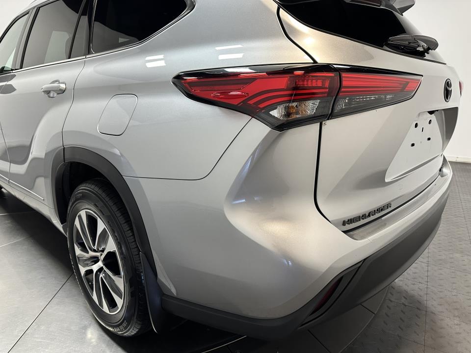 2021 Toyota Highlander XLE 10