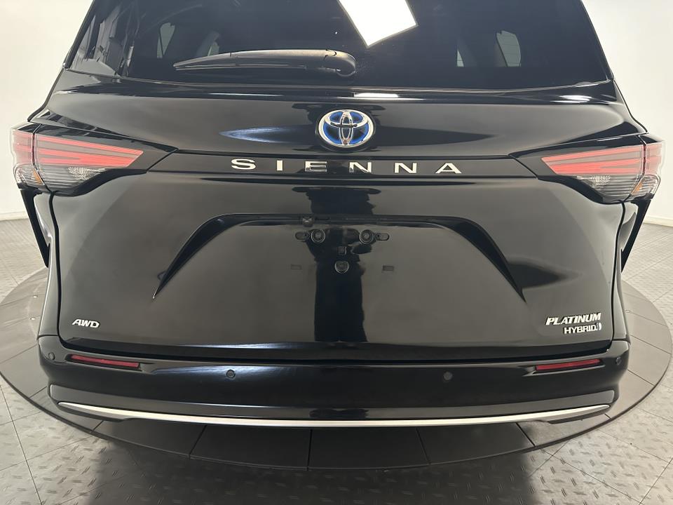 2023 Toyota Sienna Platinum 12