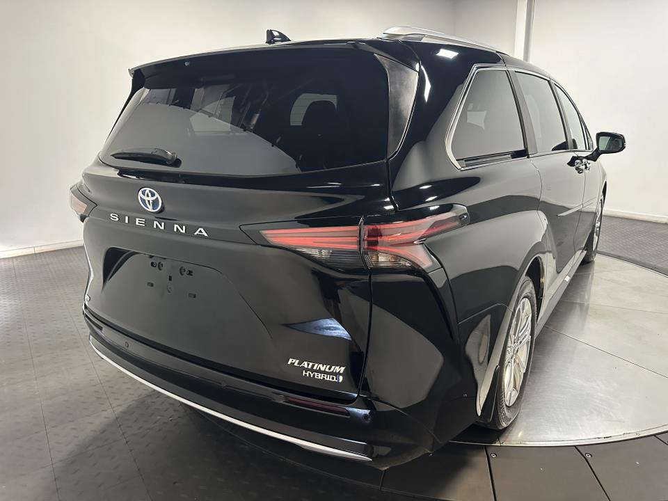 2023 Toyota Sienna Platinum 13