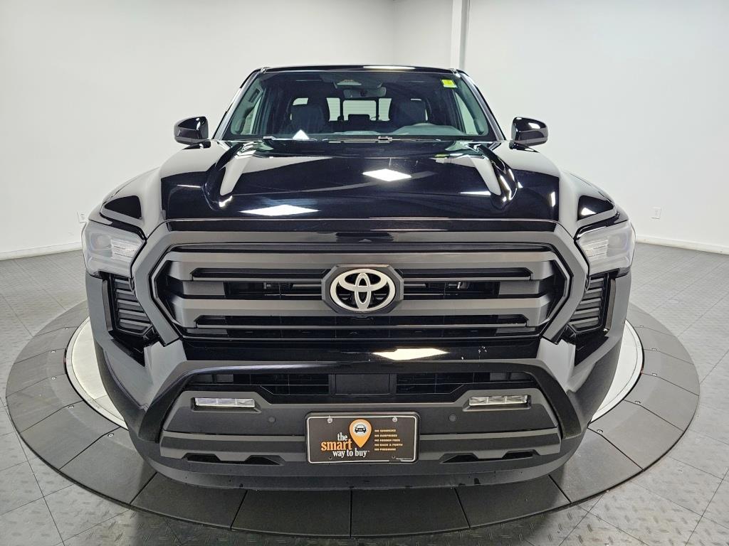 2024 Toyota Tacoma 4WD SR5 3