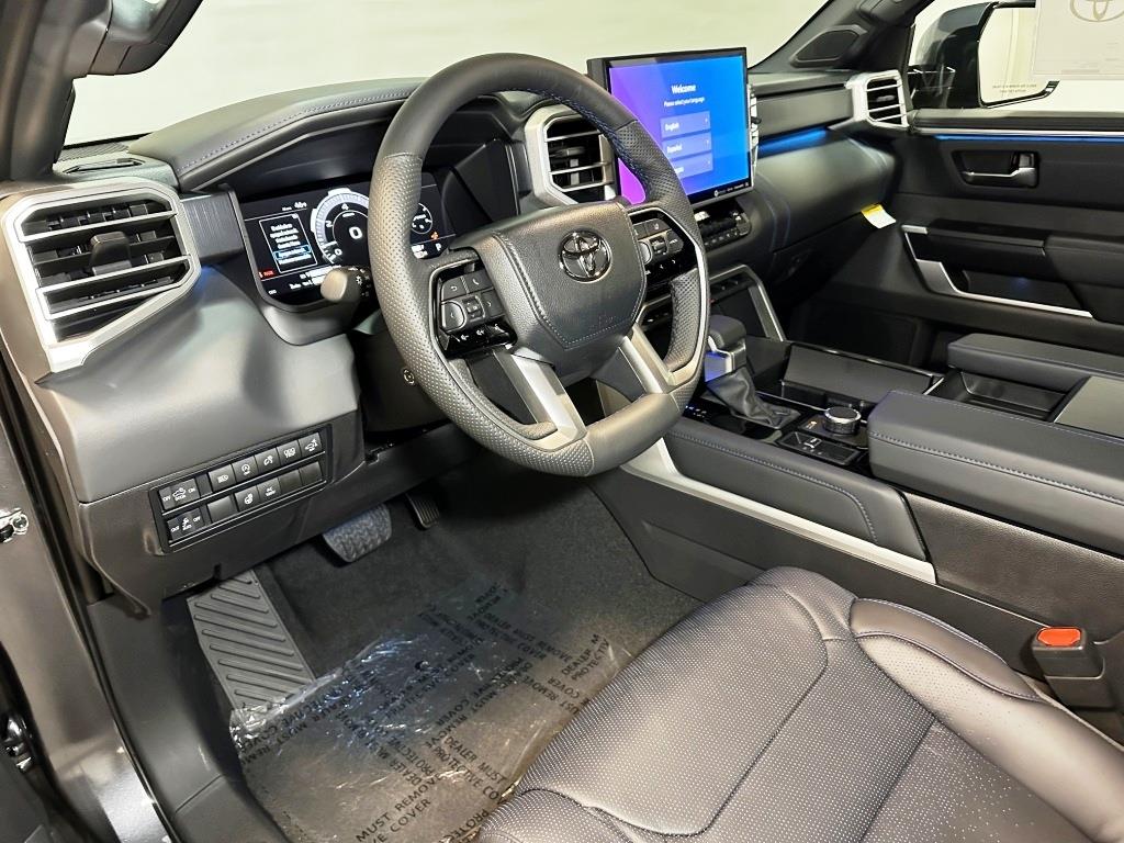 2025 Toyota Tundra 4WD Platinum 16