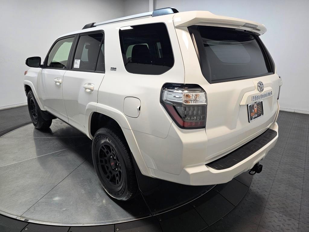 2024 Toyota 4Runner SR5 Premium 6