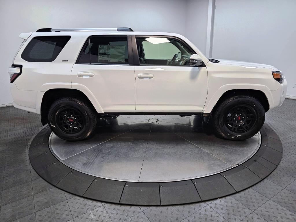 2024 Toyota 4Runner SR5 Premium 9