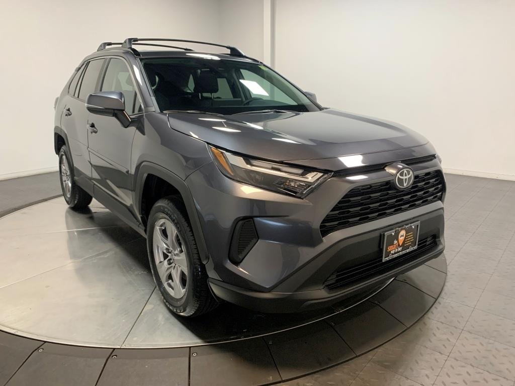 2024 Toyota RAV4 XLE 2