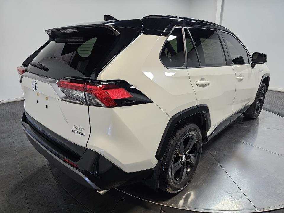 2021 Toyota RAV4 Hybrid XSE 13