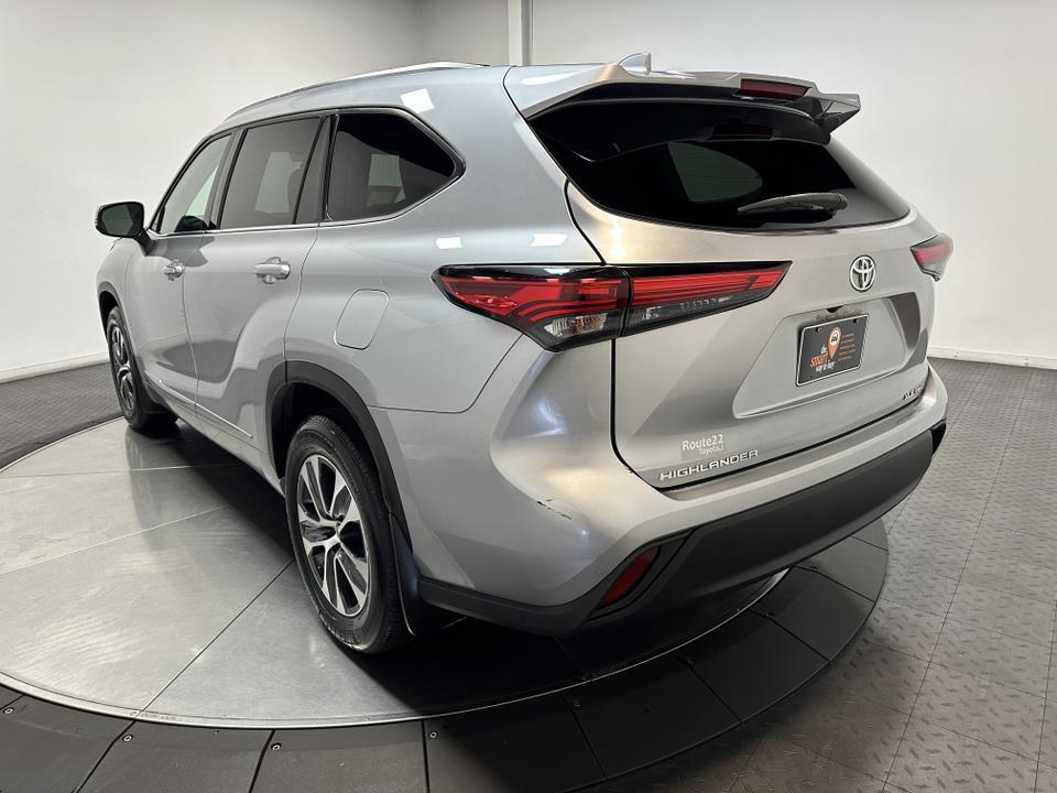 2021 Toyota Highlander XLE 9