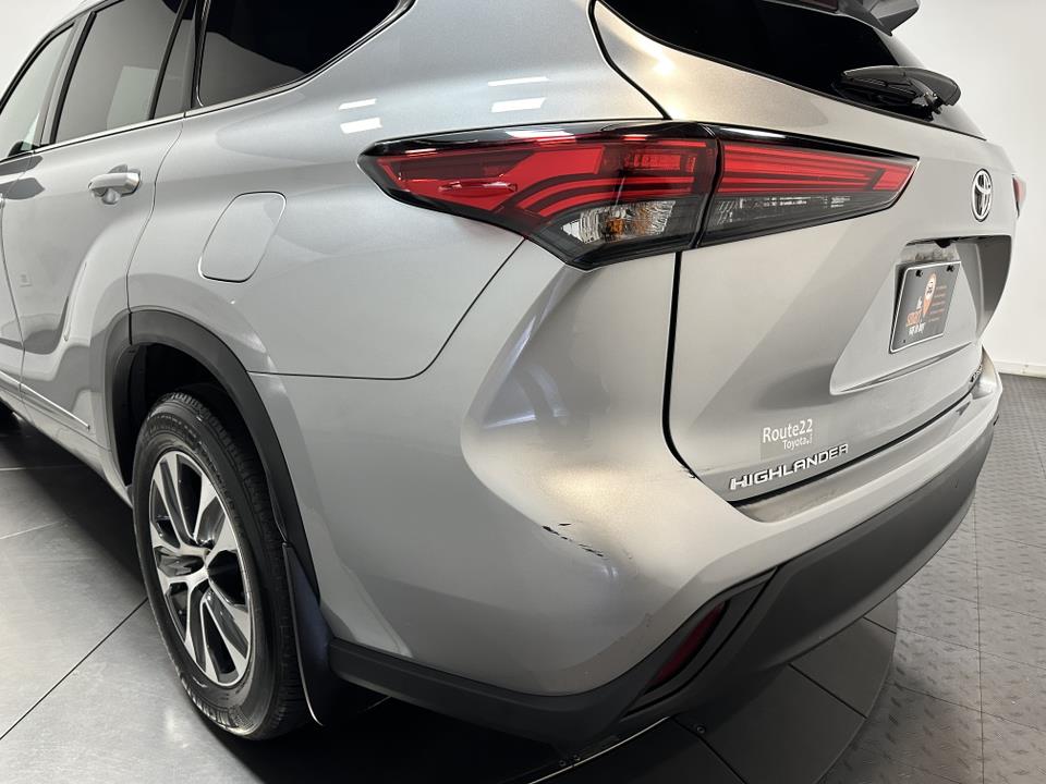 2021 Toyota Highlander XLE 10