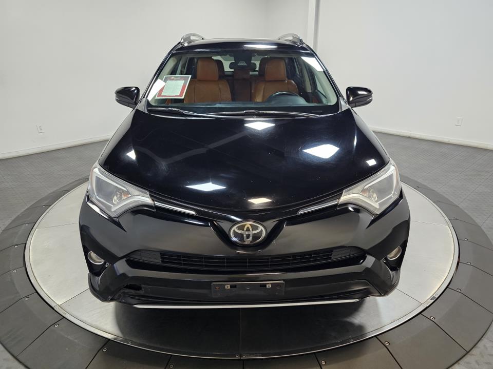 2018 Toyota RAV4 XLE 4