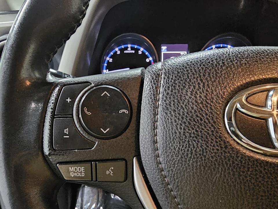 2018 Toyota RAV4 XLE 25