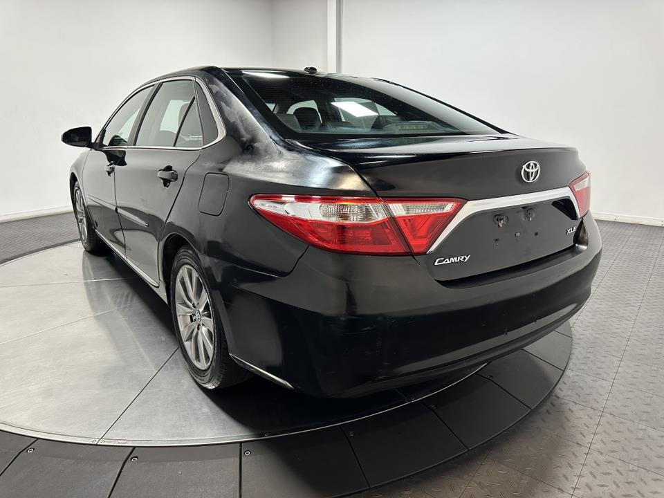 2017 Toyota Camry XLE 6