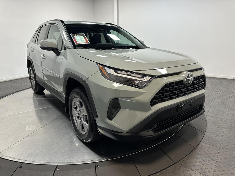 2023 Toyota RAV4 XLE 2