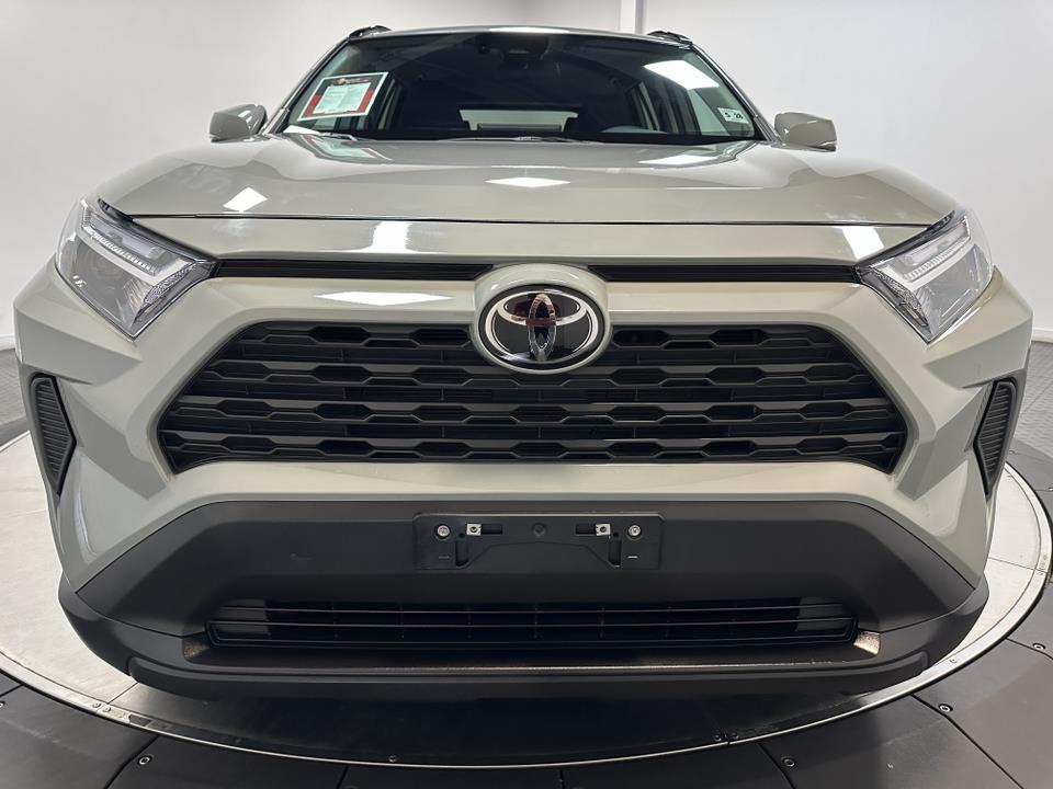 2023 Toyota RAV4 XLE 5