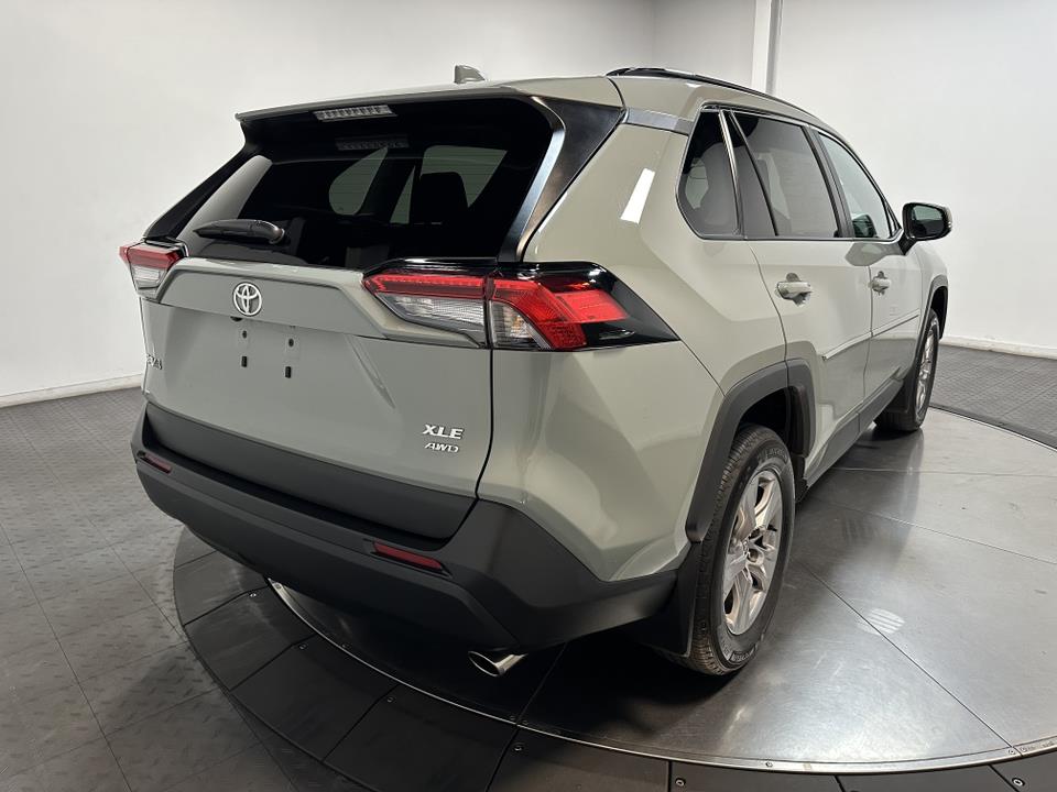 2023 Toyota RAV4 XLE 12