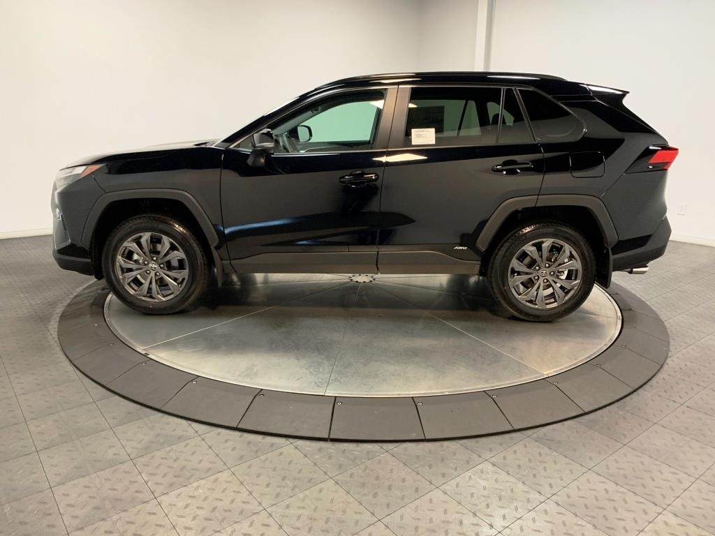 2024 Toyota RAV4 Hybrid XLE Premium 5