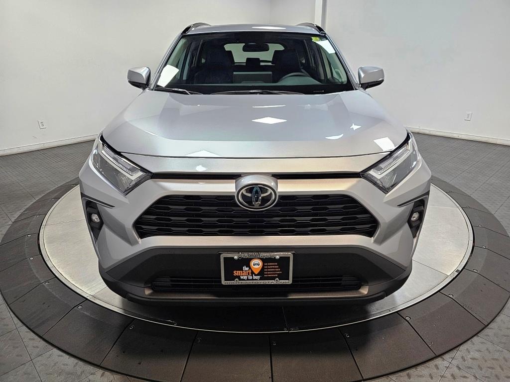 2024 Toyota RAV4 XLE Premium 3