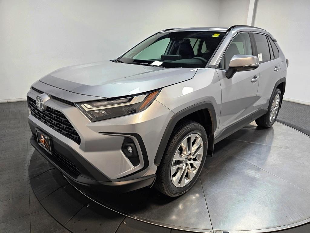 2024 Toyota RAV4 XLE Premium 4