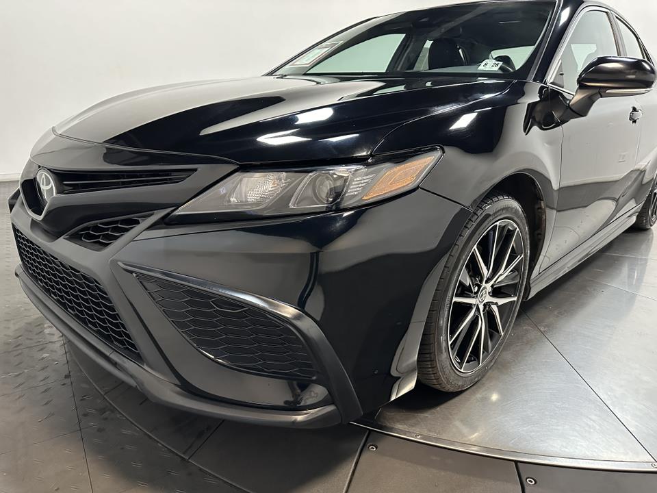 2022 Toyota Camry SE 7