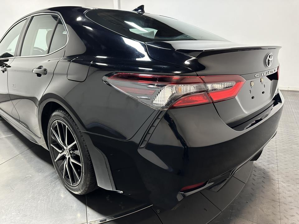 2022 Toyota Camry SE 10