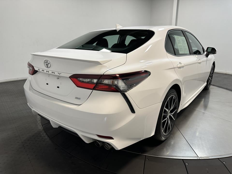 2022 Toyota Camry SE 13