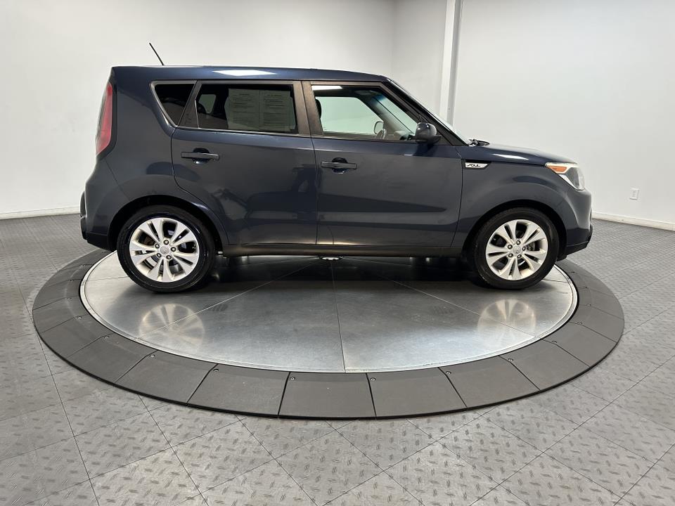 2016 Kia Soul + 15