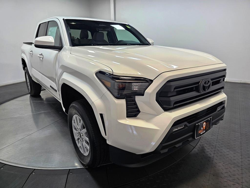 2024 TOYOTA TACOMA SR5 2