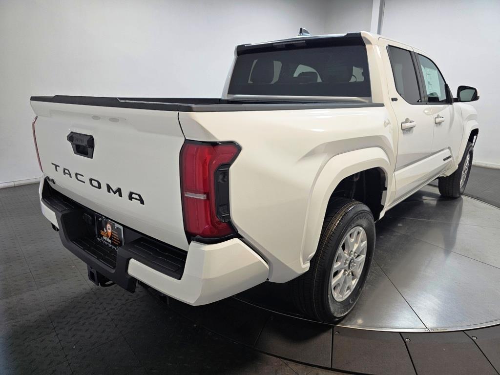 2024 TOYOTA TACOMA SR5 8