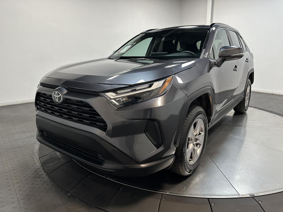 2022 Toyota RAV4 XLE 7