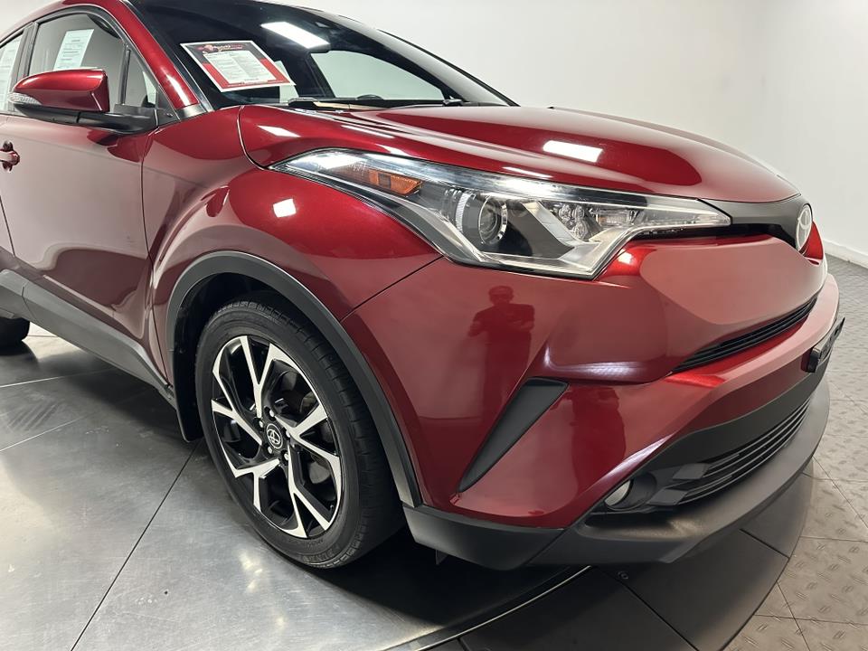 2018 Toyota C-HR XLE 3