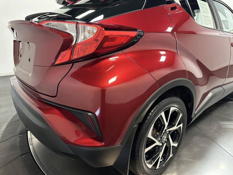 2018 Toyota C-HR XLE 13