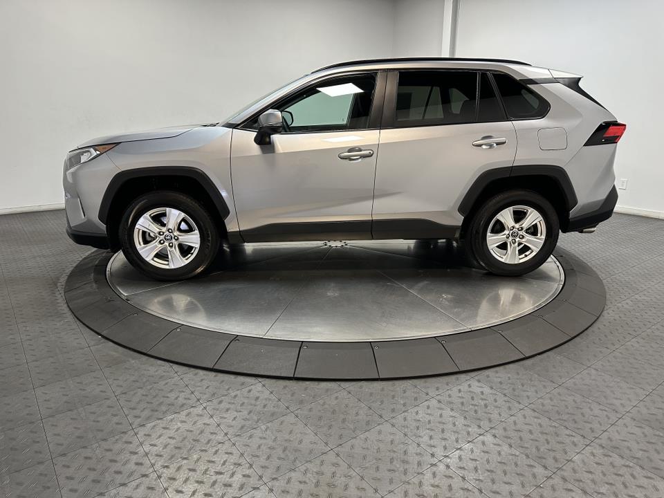 2021 Toyota RAV4 XLE 8