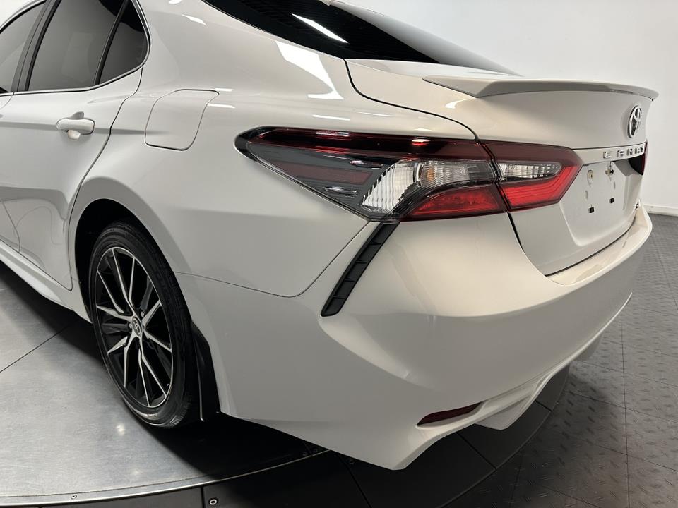 2022 Toyota Camry SE 10