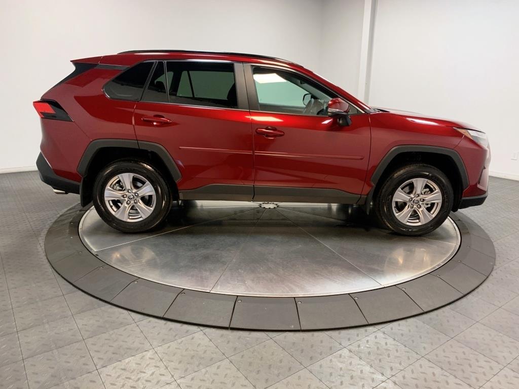 2024 Toyota RAV4 XLE 9