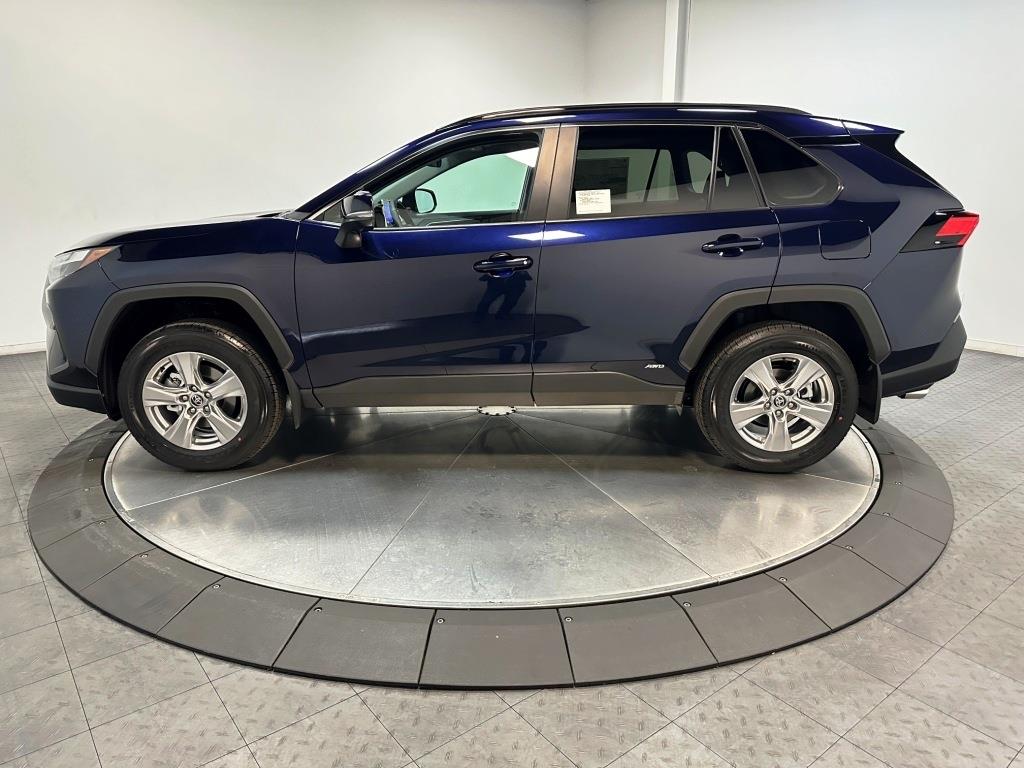 2024 Toyota RAV4 Hybrid XLE 5