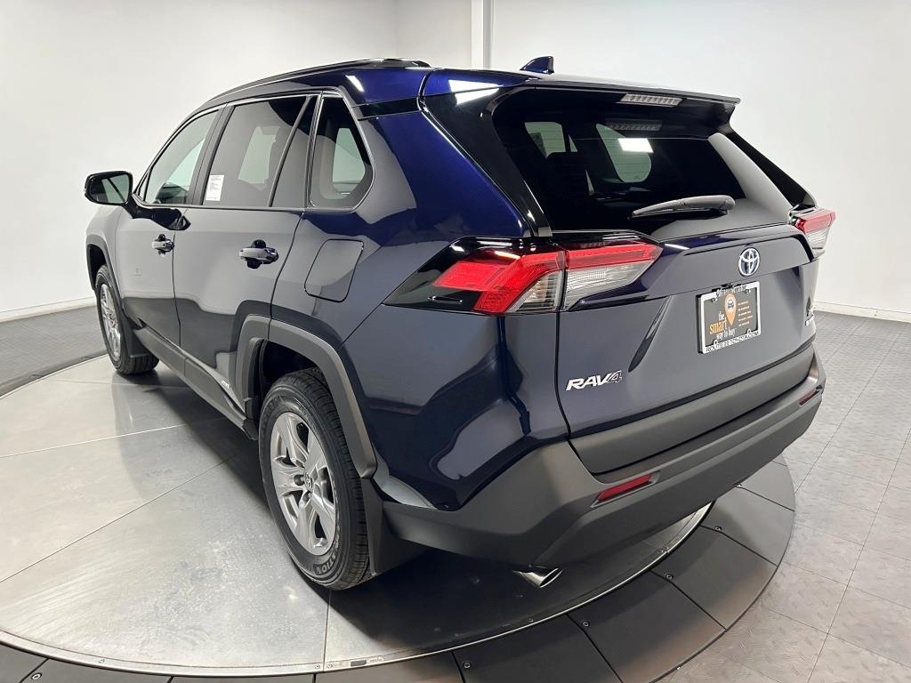 2024 Toyota RAV4 Hybrid XLE 6