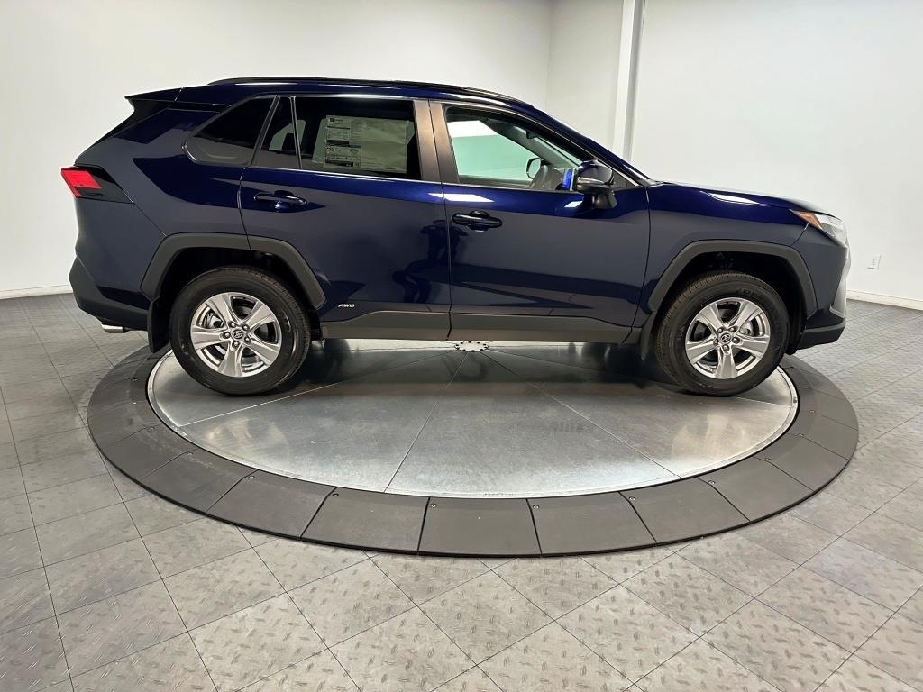 2024 Toyota RAV4 Hybrid XLE 9