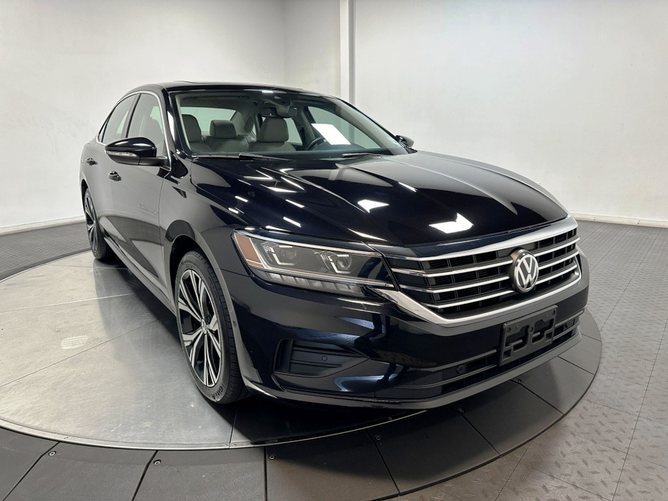 2020 Volkswagen Passat 2.0T SEL 2