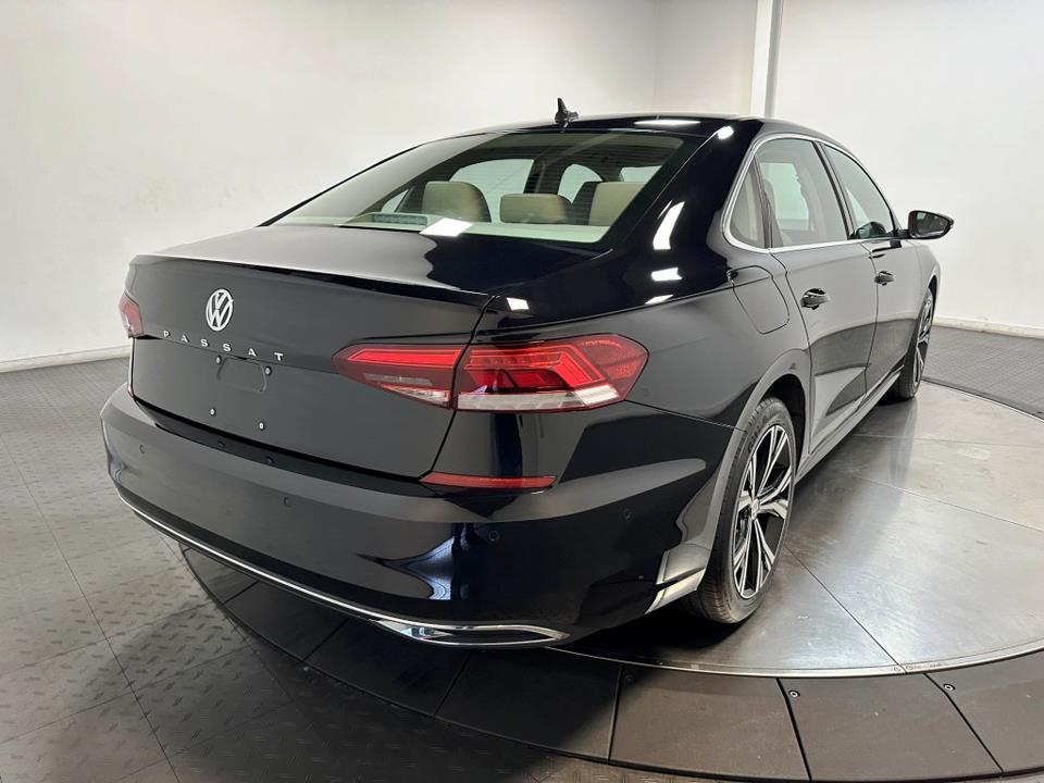 2020 Volkswagen Passat 2.0T SEL 13