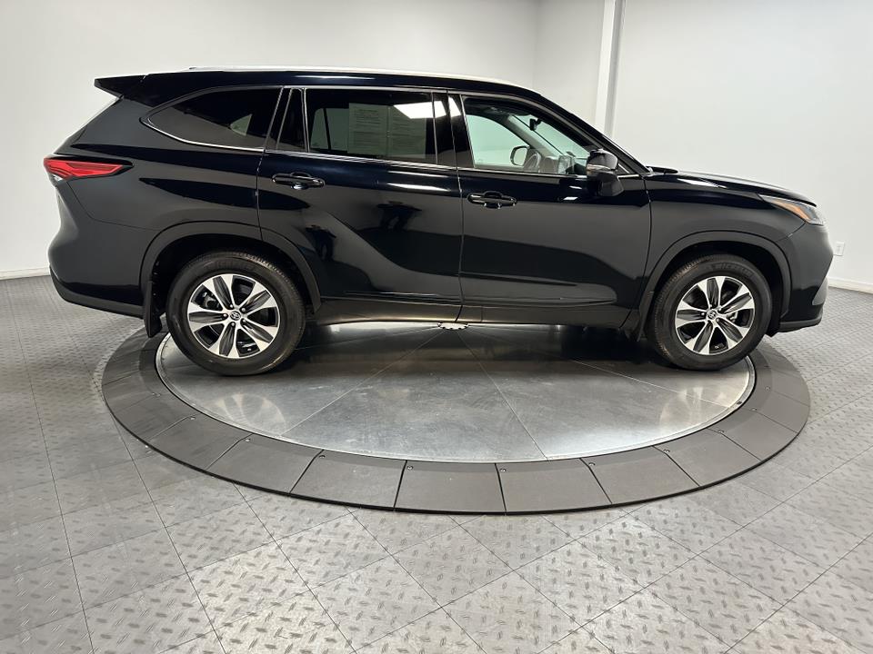 2022 Toyota Highlander XLE 15