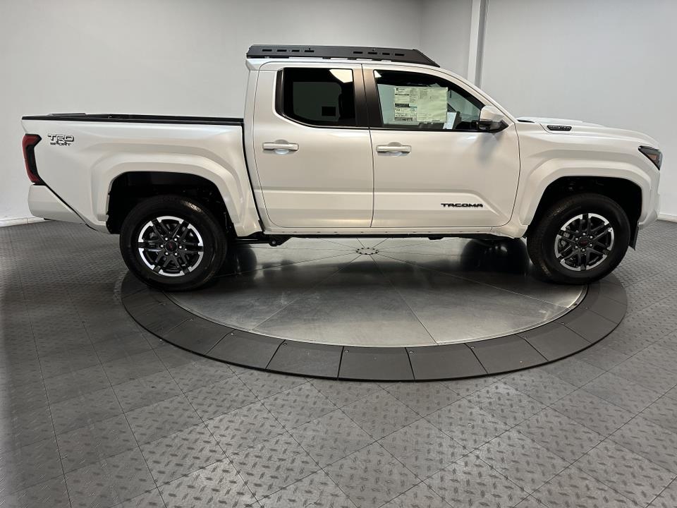 2024 Toyota Tacoma 4WD TRD Sport Hybrid 9