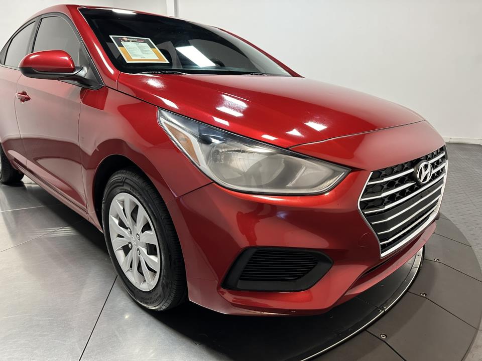 2020 Hyundai Accent SE 3