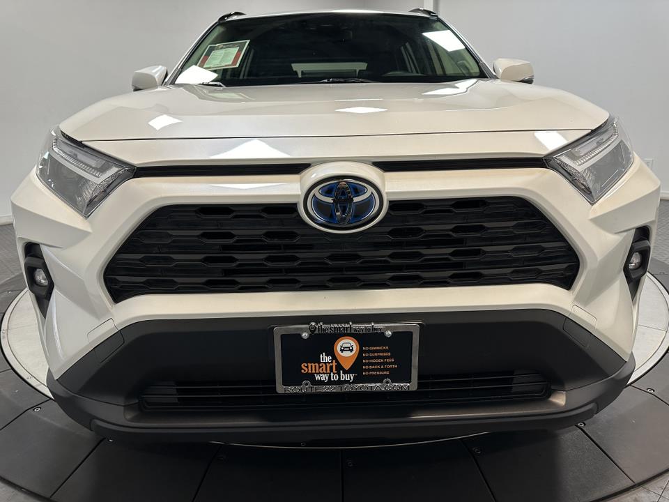 2022 Toyota RAV4 Hybrid XLE Premium 5