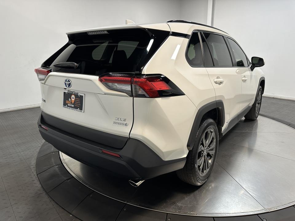 2022 Toyota RAV4 Hybrid XLE Premium 13