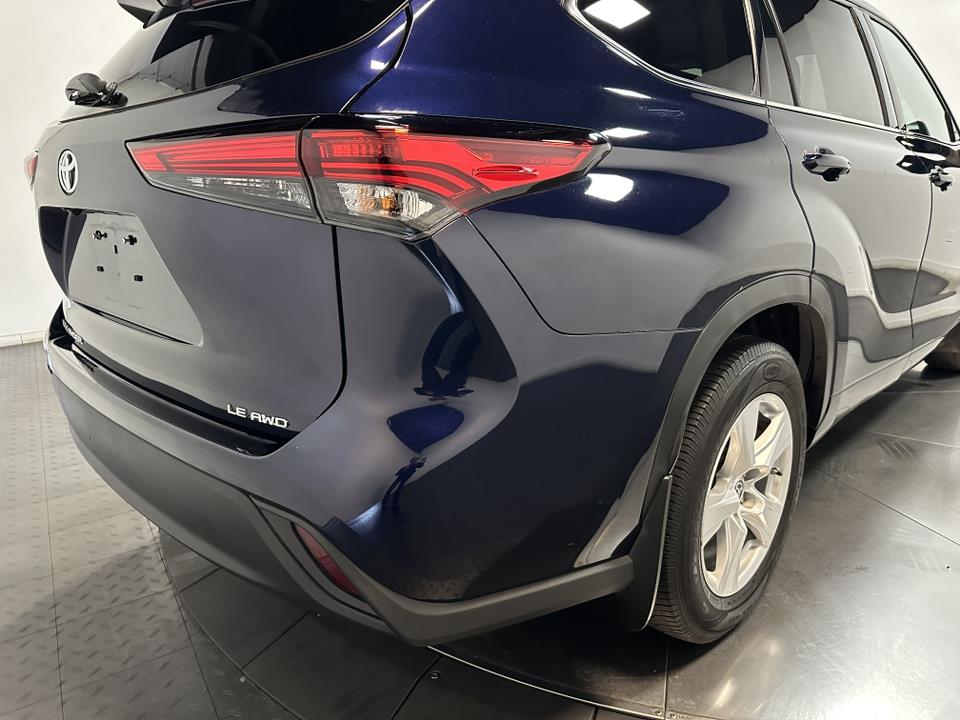 2021 Toyota Highlander LE 14