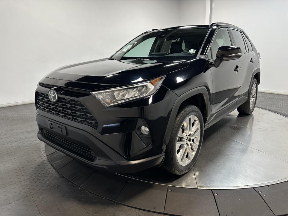 2020 Toyota RAV4 XLE Premium 6