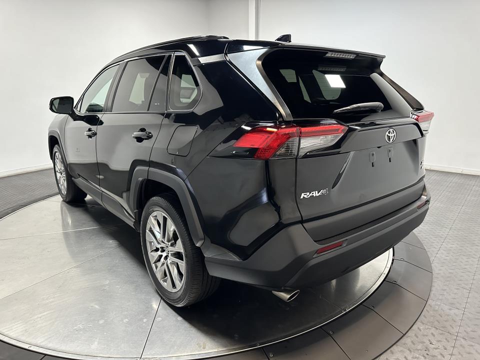 2020 Toyota RAV4 XLE Premium 9