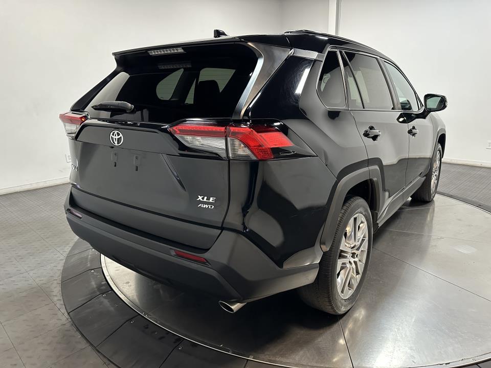 2020 Toyota RAV4 XLE Premium 13