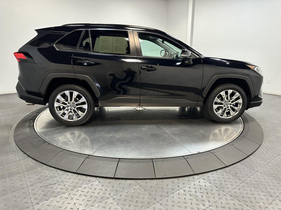 2020 Toyota RAV4 XLE Premium 15